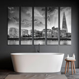 New London City Hall Black and White Canvas Print SKU 10591